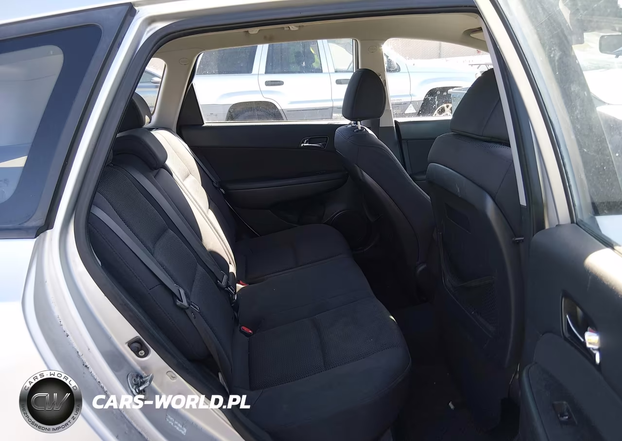 2011 Hyundai Elantra Touring Gls VIN:KMHDC8AEXBU113902 - 8