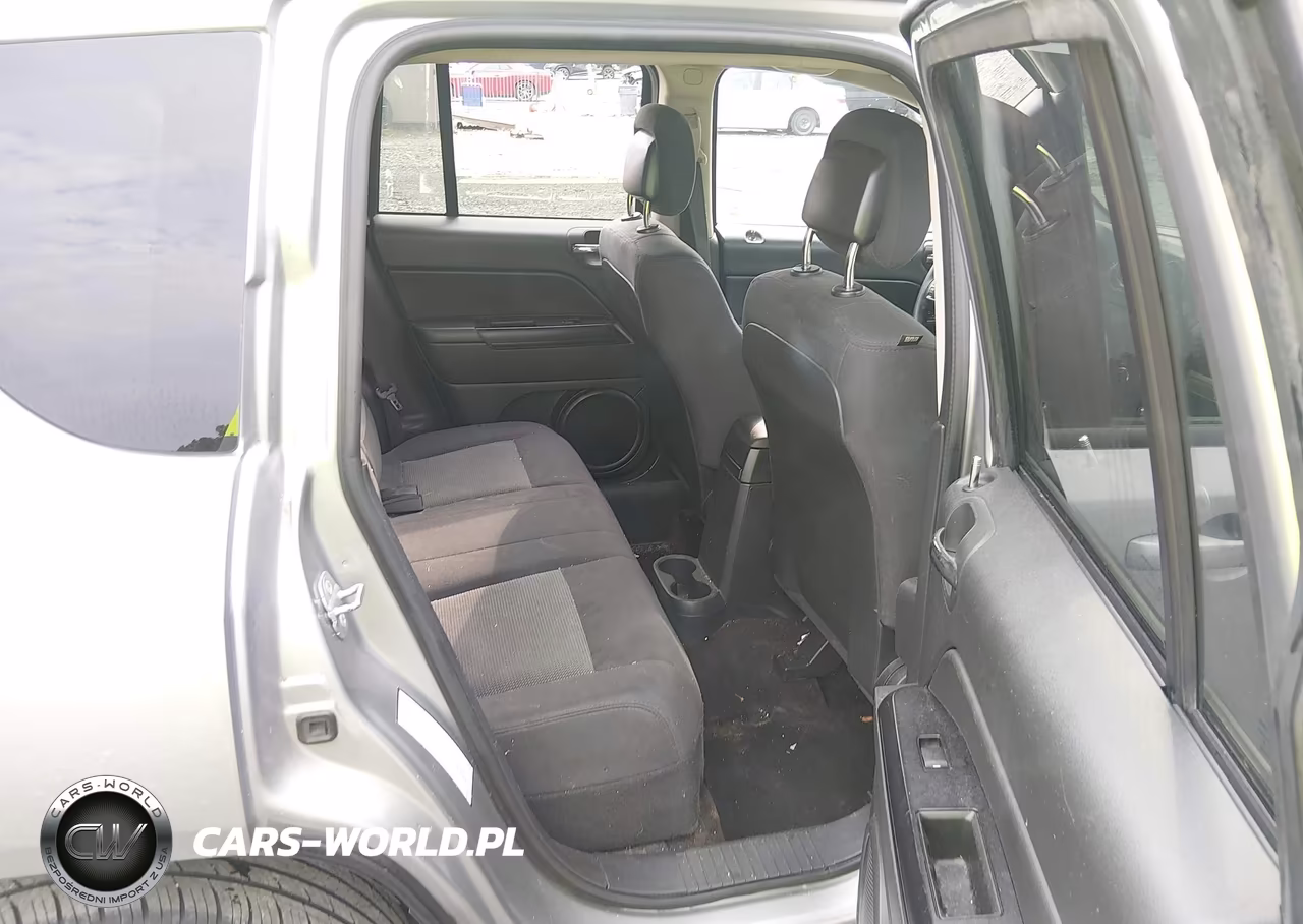 2014 Jeep Compass Sport VIN:1C4NJCBA9ED843771 - 8