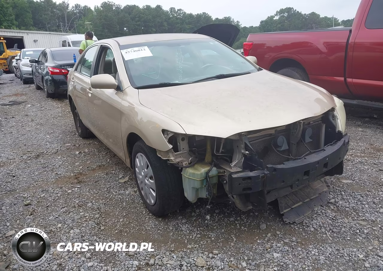 2011 Toyota Camry Le – zdjęcie 1 z 16