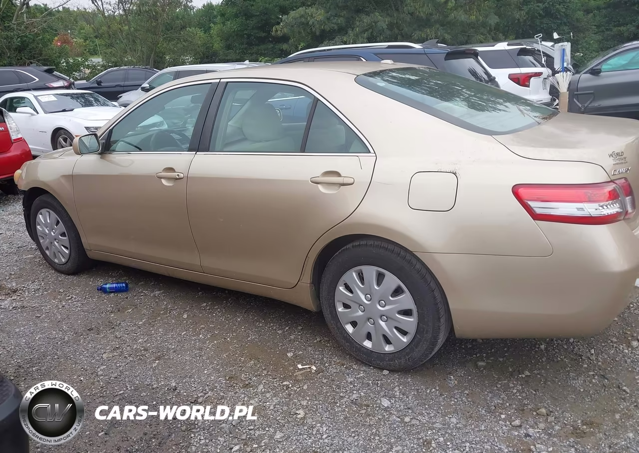 2011 Toyota Camry Le VIN:4T1BF3EKXBU145038 - 14