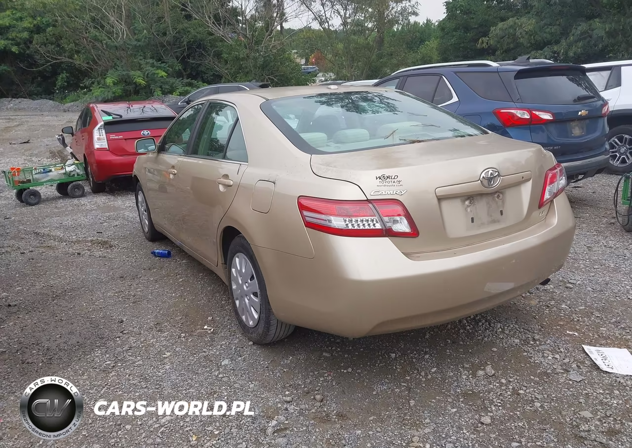 2011 Toyota Camry Le VIN:4T1BF3EKXBU145038 - 3