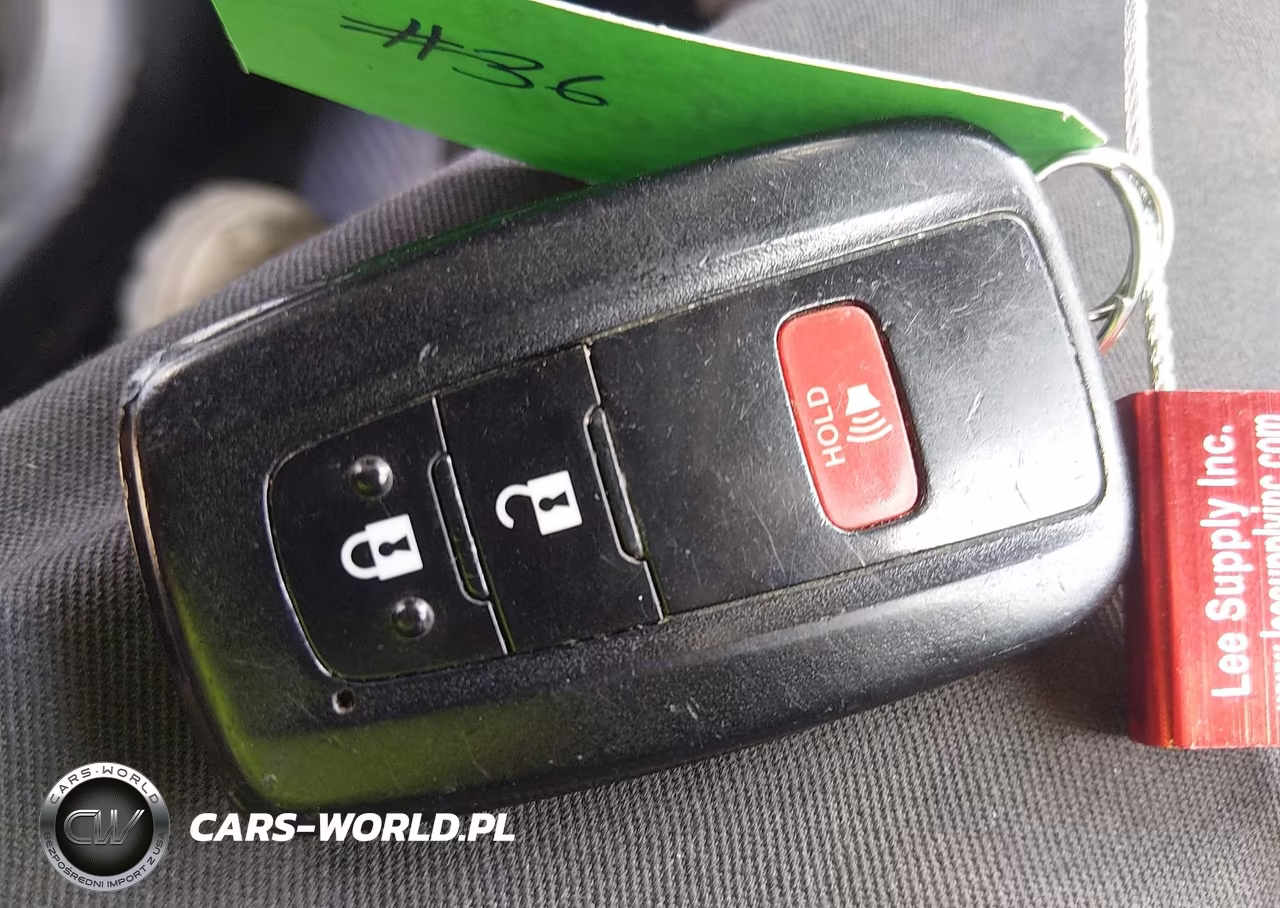 2019 Toyota Prius Limited VIN:JTDKARFU1K3072167 - 11