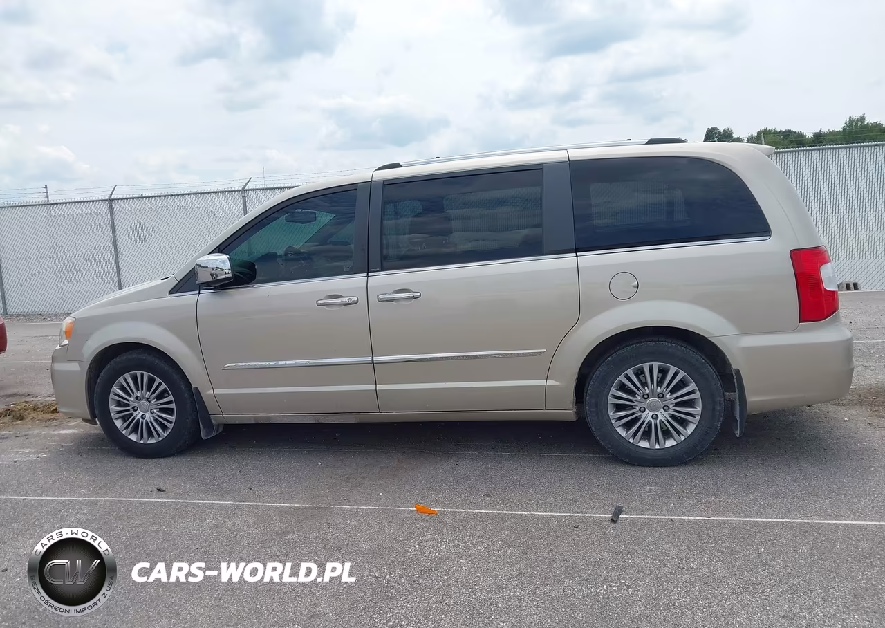 2013 Chrysler Town & Country Limited VIN:2C4RC1GG3DR595929 - 14