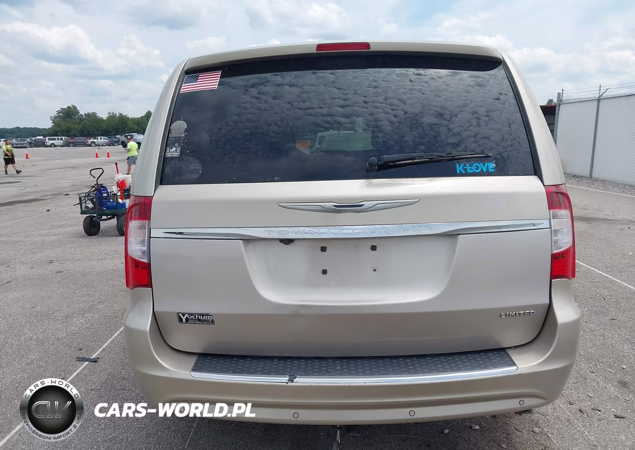 2013 Chrysler Town & Country Limited VIN:2C4RC1GG3DR595929 - 16