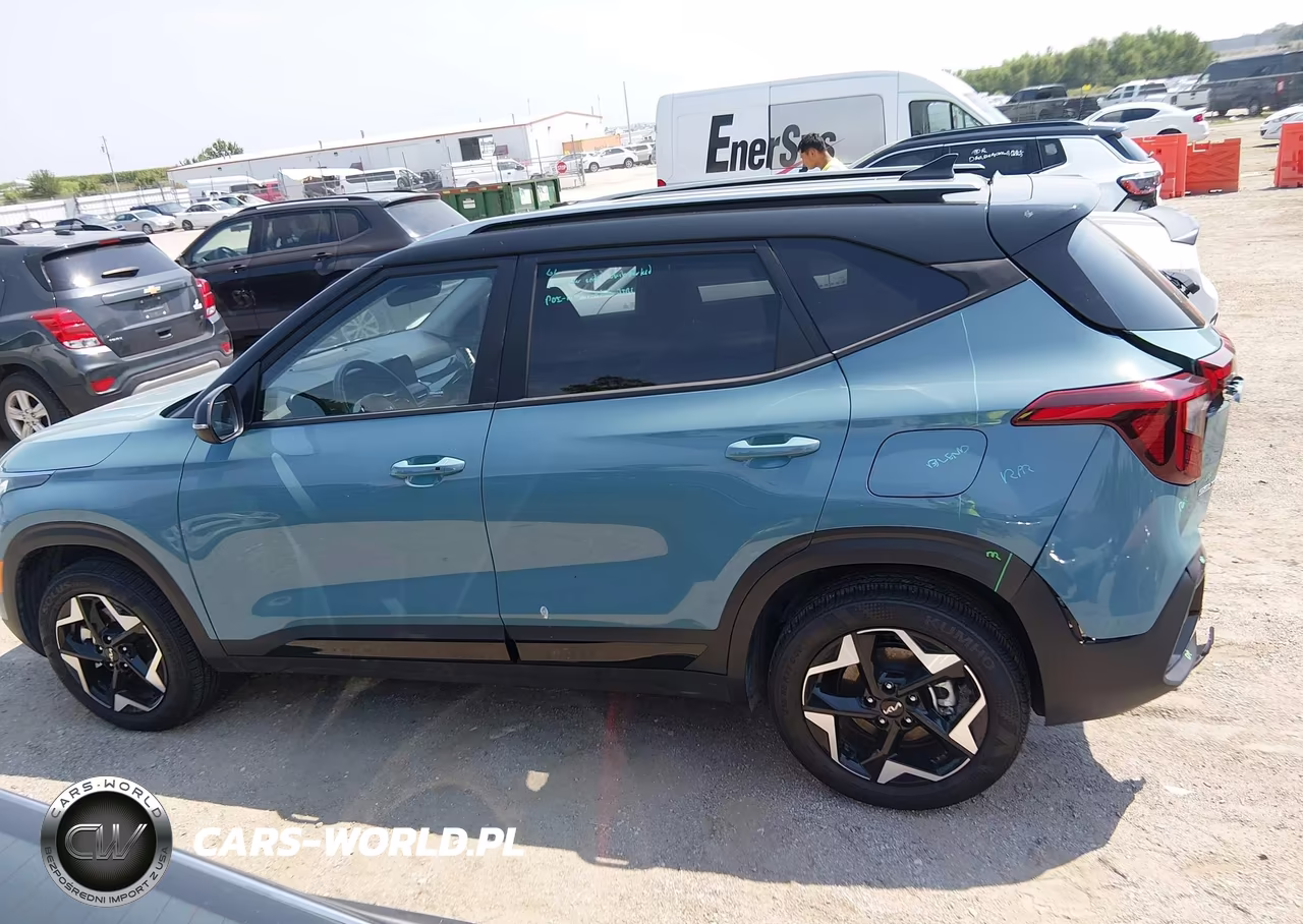 2025 Kia Seltos S VIN:KNDEUCAA9S7822857 - 14