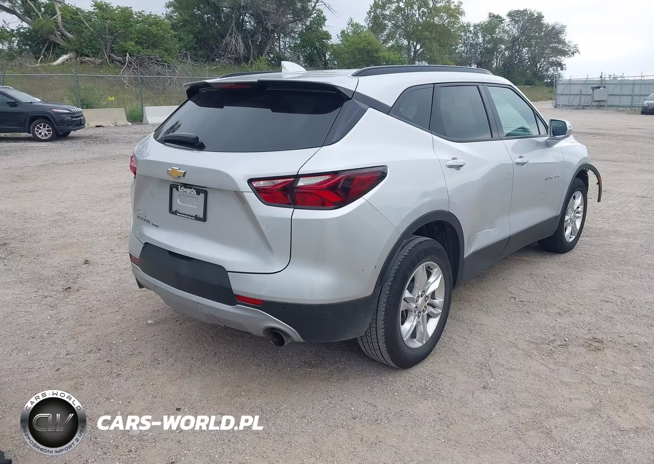 2019 Chevrolet Blazer VIN:3GNKBGRS4KS682030 - 4