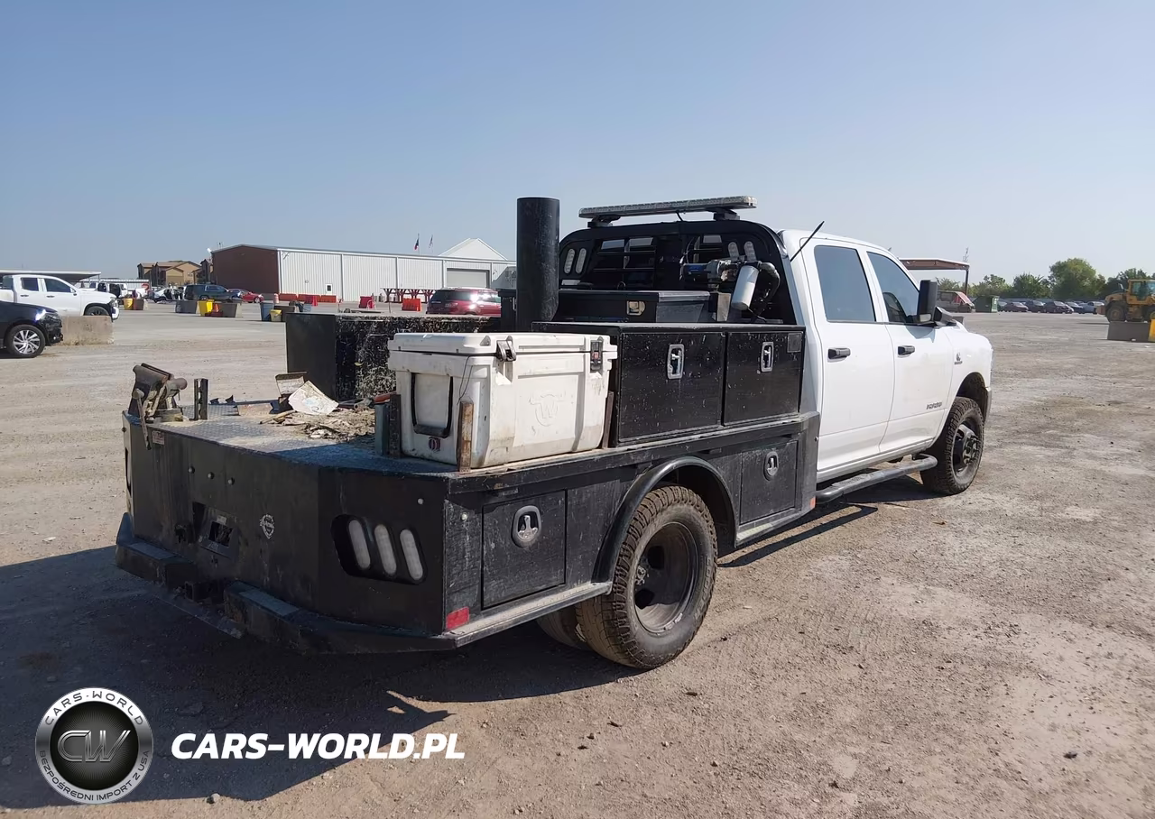 2022 Ram 3500 Chassis Tradesman-Slt-Laramie-Limited VIN:3C7WRTCL9NG220072 - 4
