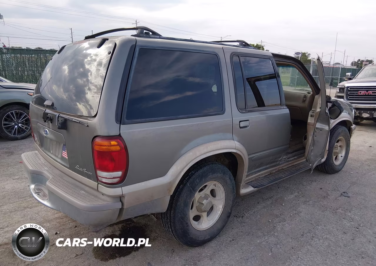 2001 Ford Explorer Eddie Bauer VIN:1FMZU84P31UB51955 - 4