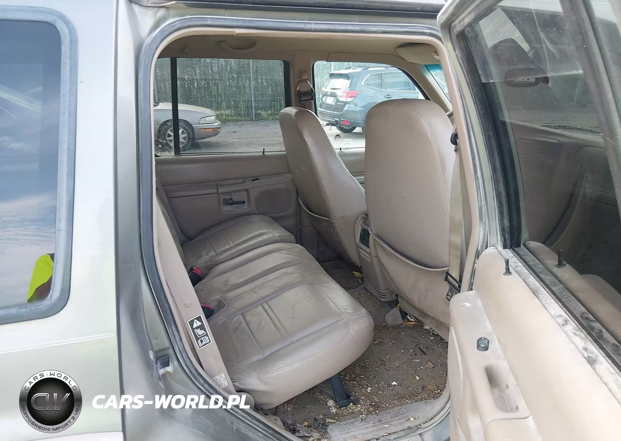 2001 Ford Explorer Eddie Bauer VIN:1FMZU84P31UB51955 - 8