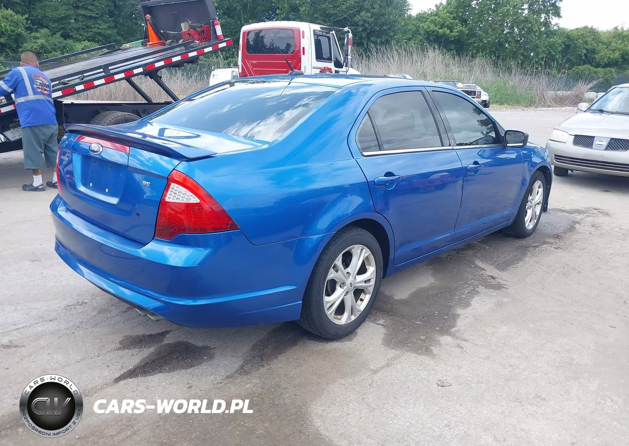 2012 Ford Fusion Se VIN:3FAHP0HA4CR216441 - 4