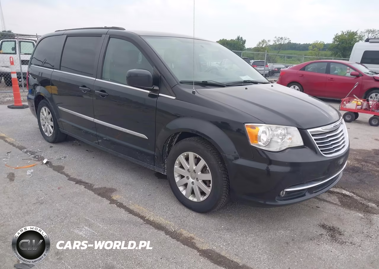 2016 Chrysler Town & Country Touring – zdjęcie 1 z 17
