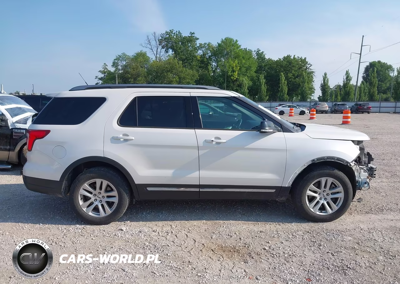 2018 Ford Explorer Xlt VIN:1FM5K8DH6JGA37704 - 14