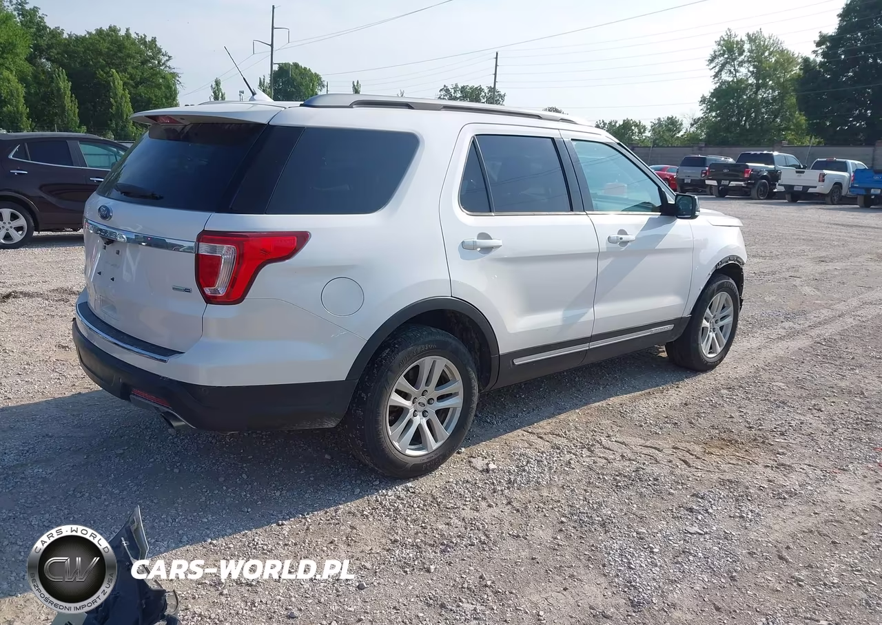 2018 Ford Explorer Xlt VIN:1FM5K8DH6JGA37704 - 4
