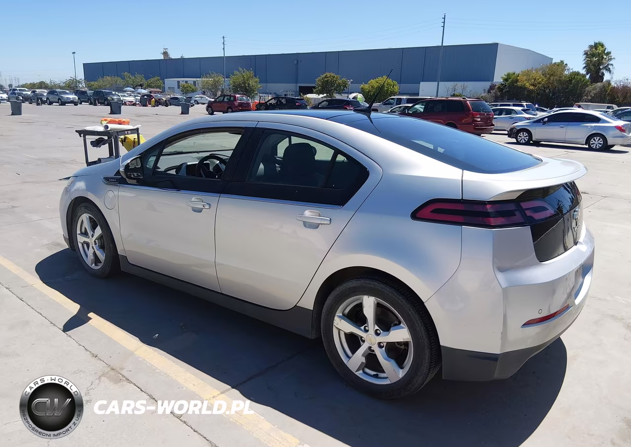 2011 Chevrolet Volt VIN:1G1RC6E41BU100142 - 3