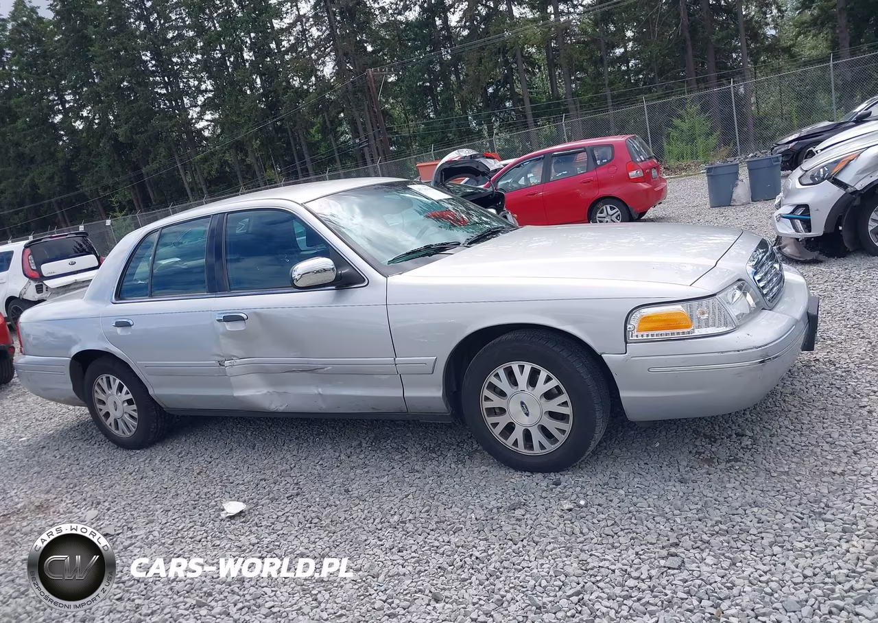 2003 Ford Crown Victoria Lx VIN:2FAFP74W33X127799 - 13