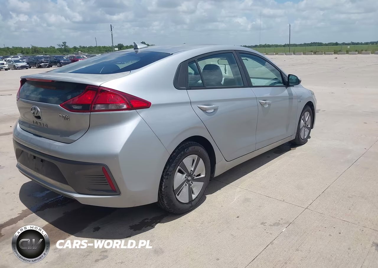 2020 Hyundai Ioniq Hybrid Blue VIN:KMHC65LC0LU219838 - 4