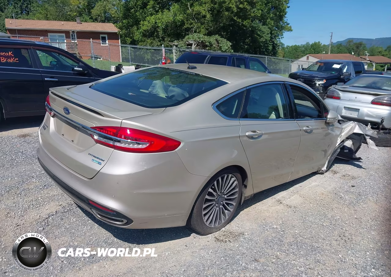 2018 Ford Fusion Titanium VIN:3FA6P0D95JR151227 - 4