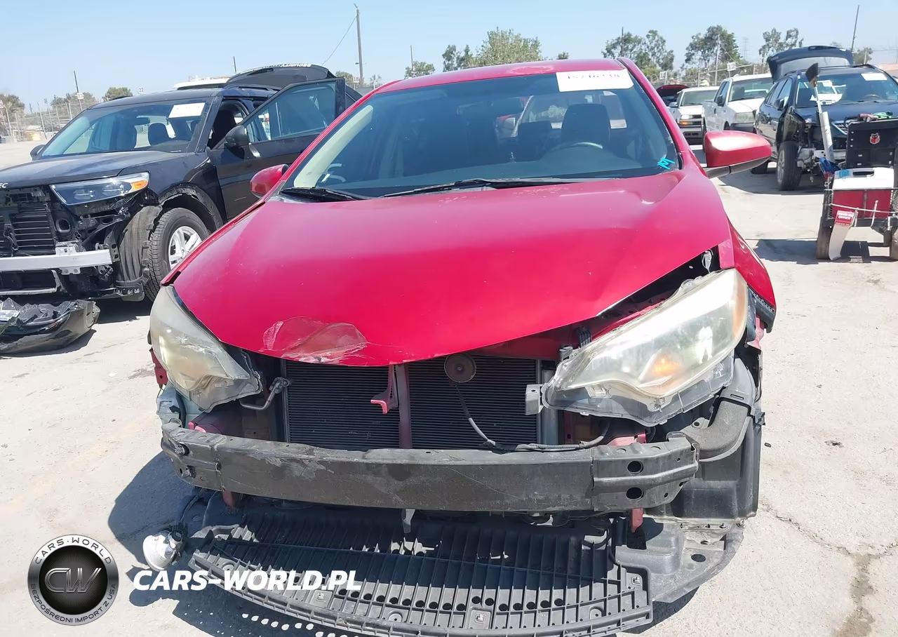 2015 Toyota Corolla Le Plus VIN:5YFBURHE5FP316851 - 12