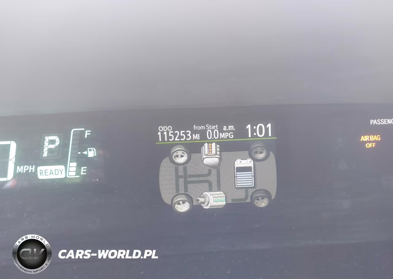 2013 Toyota Prius C Three VIN:JTDKDTB30D1058017 - 15