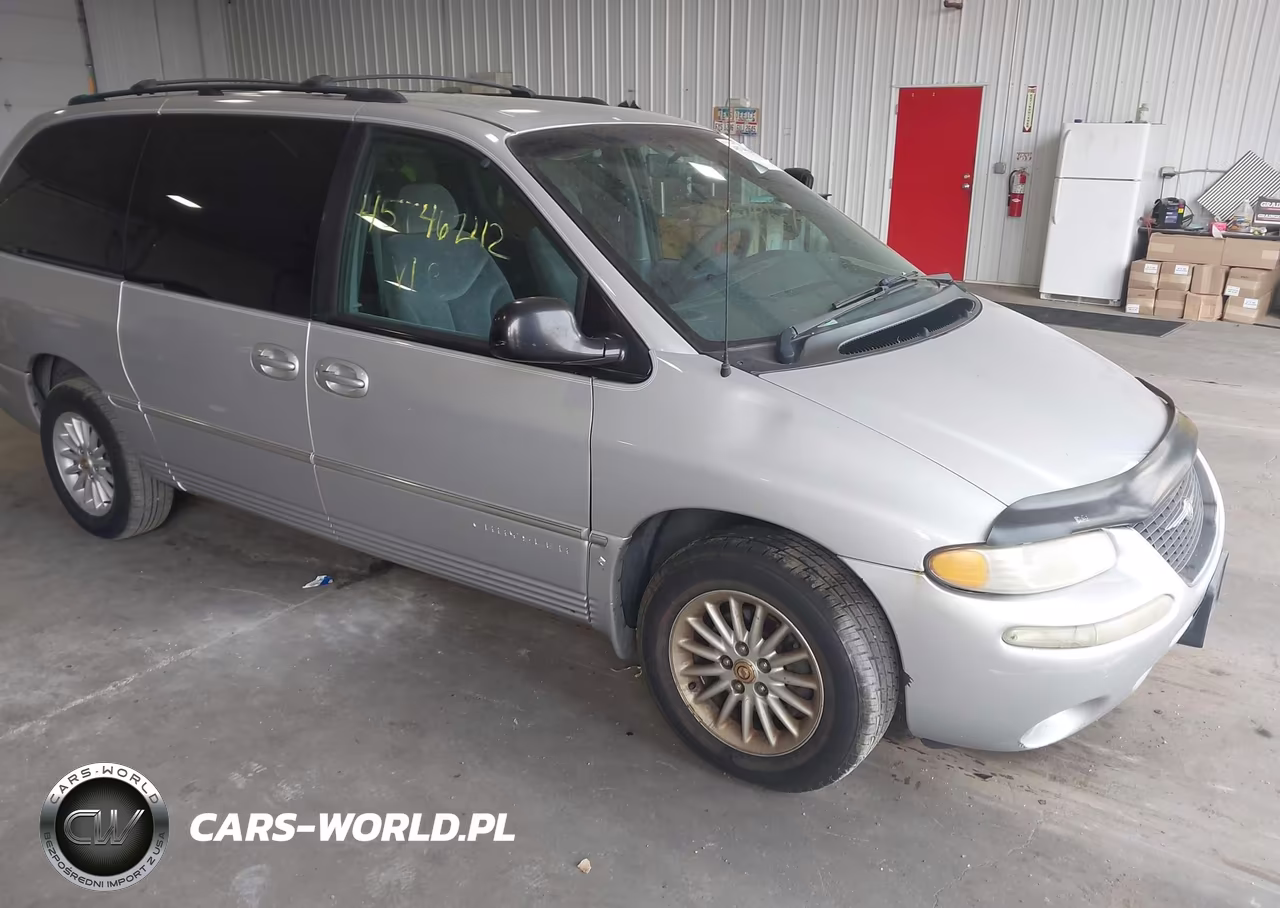 2000 Chrysler Town & Country Lxi