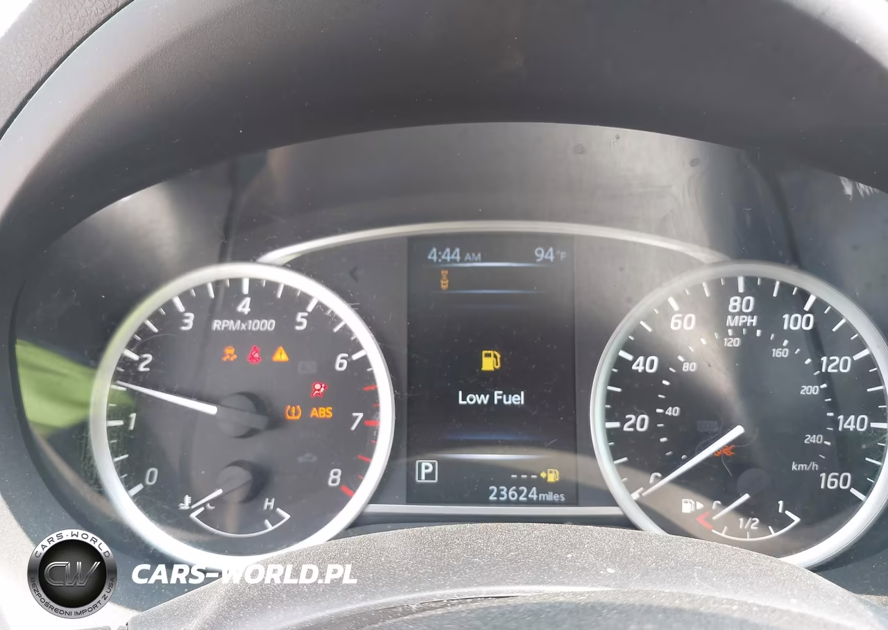 2018 Nissan Sentra S VIN:3N1AB7AP0JY244616 - 7