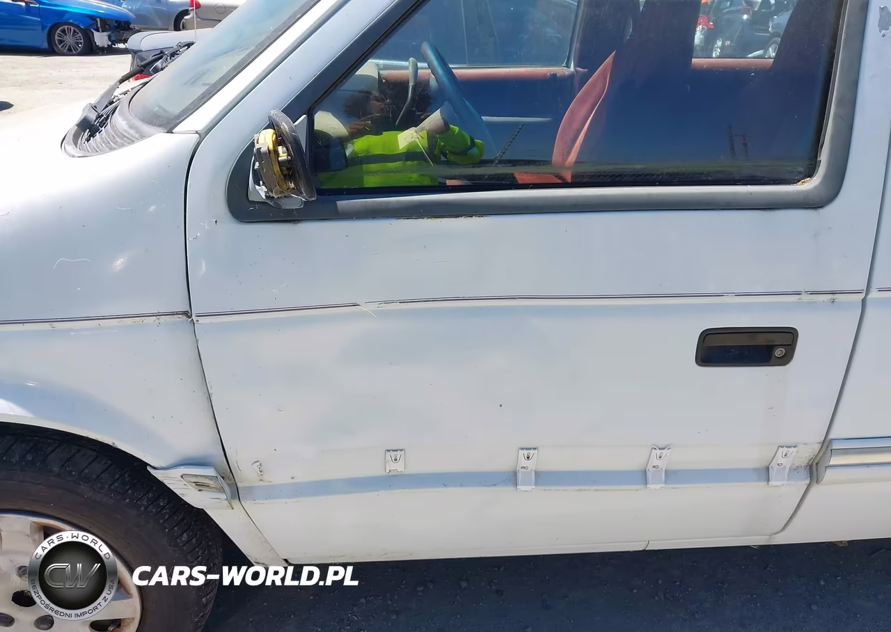 1992 Plymouth Grand Voyager Se VIN:1P4GH4439NX234473 - 6