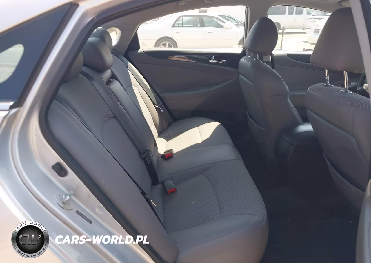 2014 Hyundai Sonata Se VIN:5NPEC4AC4EH887173 - 8