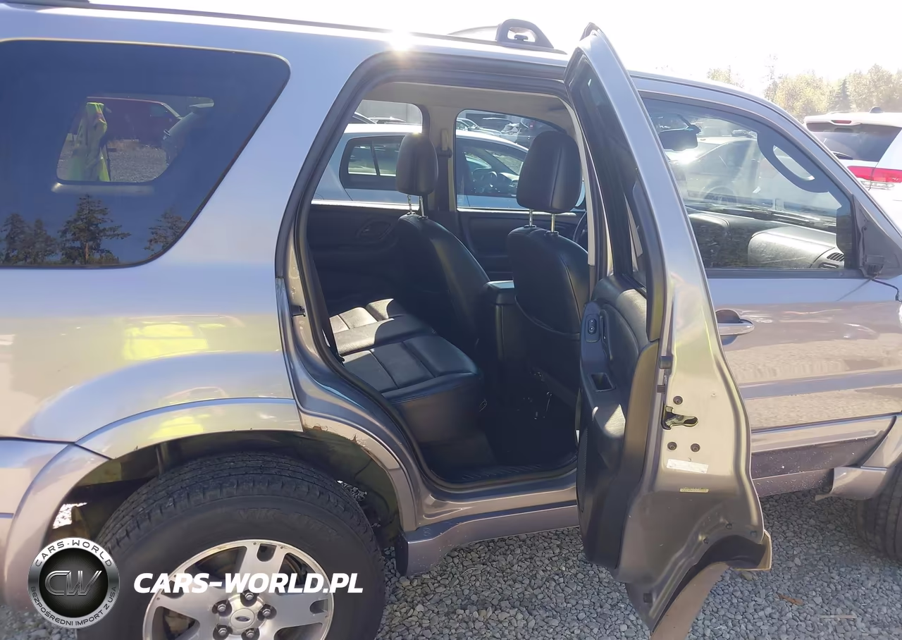 2007 Ford Escape Limited VIN:1FMCU94197KA27085 - 8