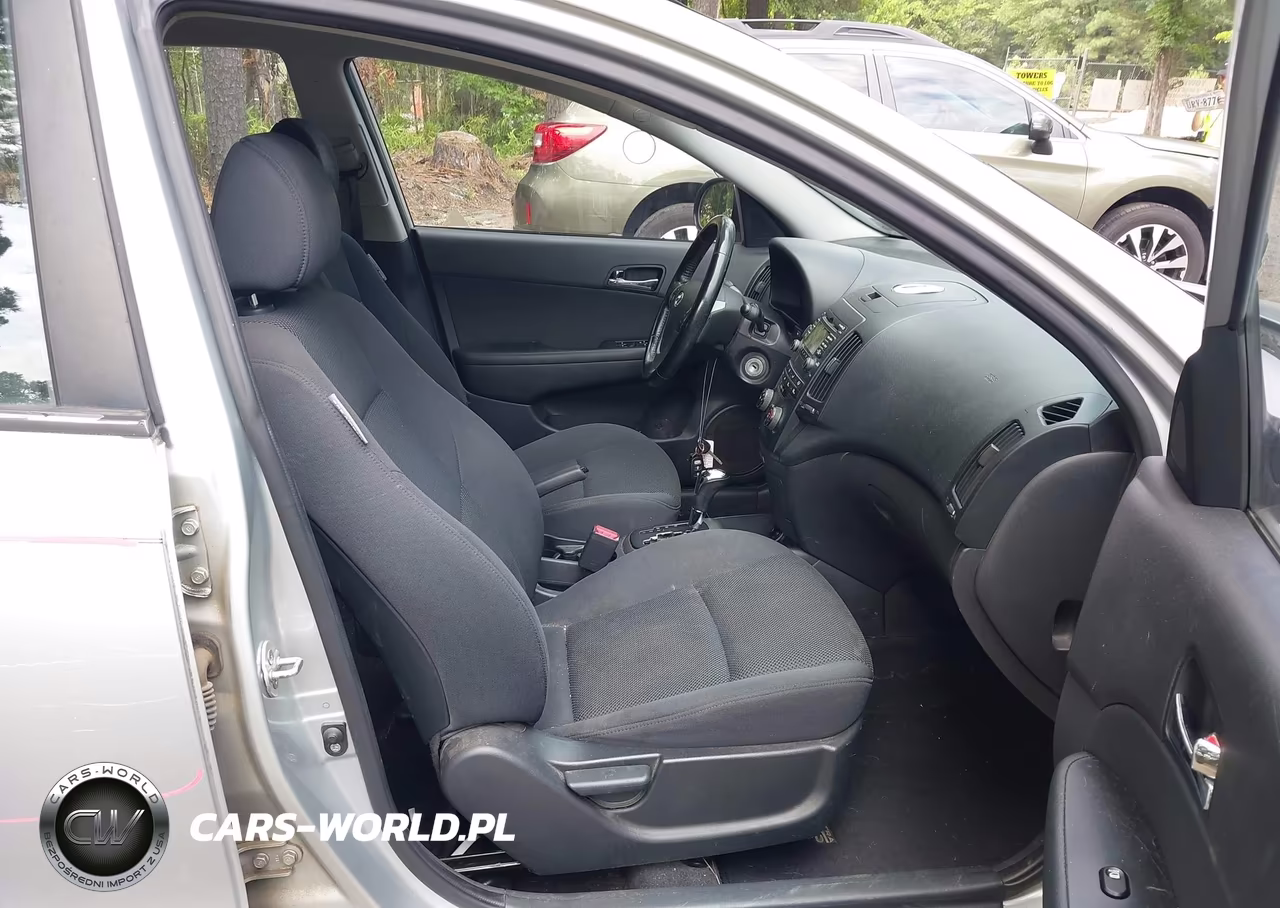 2009 Hyundai Elantra Touring VIN:KMHDC86E79U039311 - 5