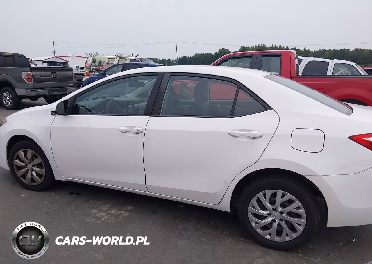 2017 Toyota Corolla Le VIN:5YFBURHE3HP599589 - 14