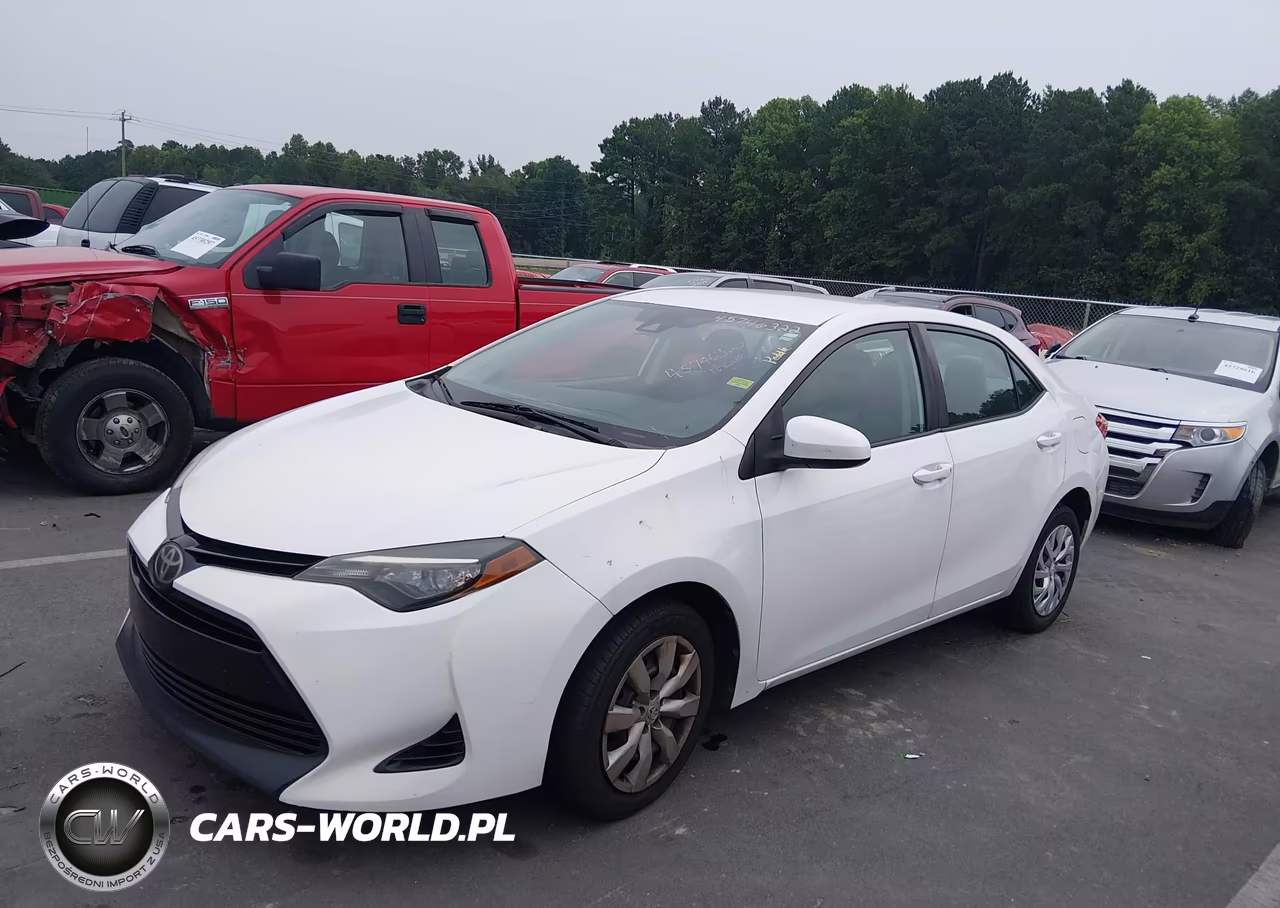 2017 Toyota Corolla Le VIN:5YFBURHE3HP599589 - 2