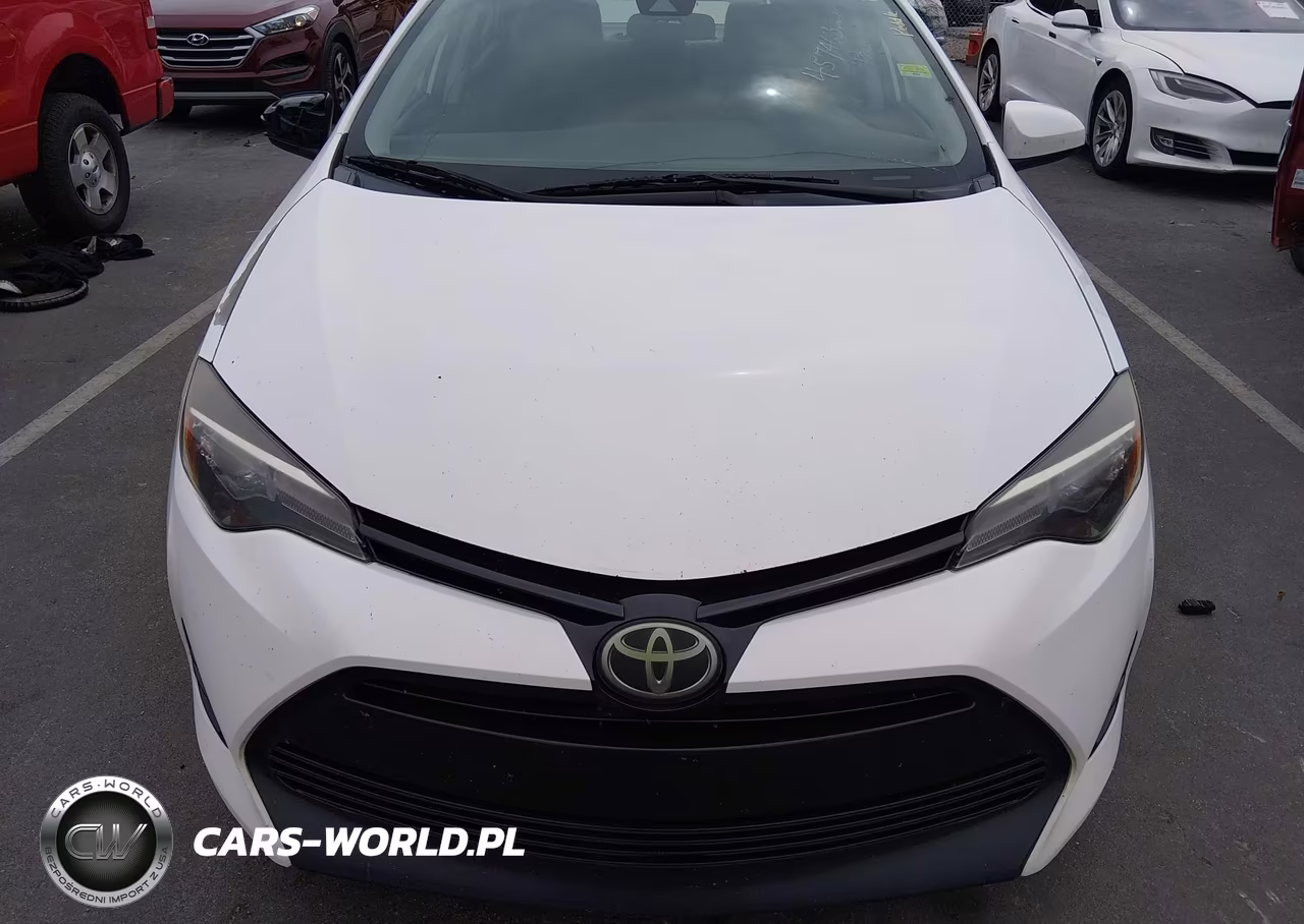 2017 Toyota Corolla Le VIN:5YFBURHE3HP599589 - 6
