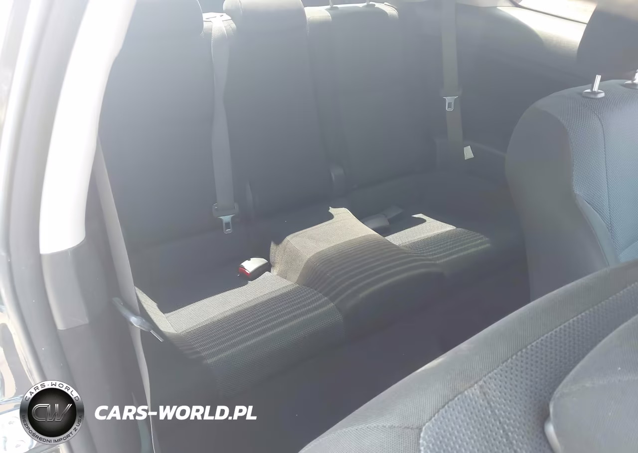 2007 Scion Tc VIN:JTKDE177170185626 - 8