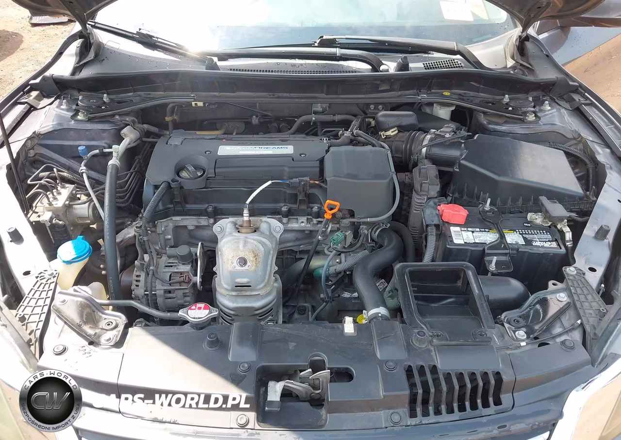 2015 Honda Accord Ex-L VIN:1HGCR2F82FA174636 - 10