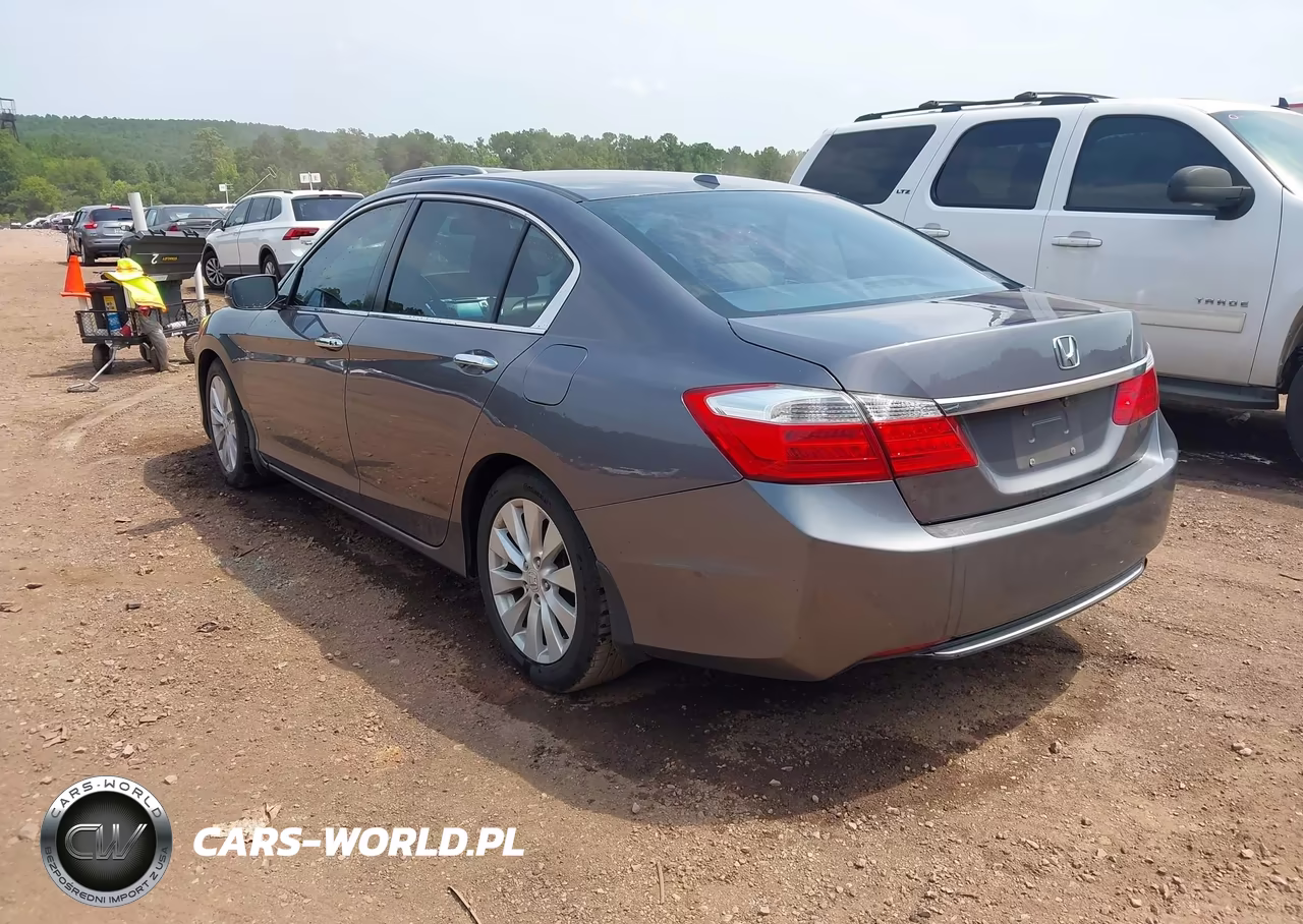 2015 Honda Accord Ex-L VIN:1HGCR2F82FA174636 - 3