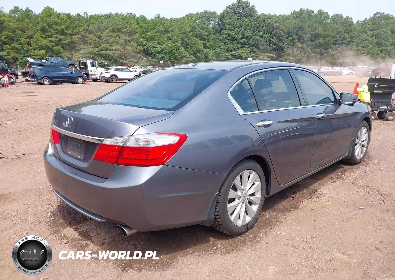 2015 Honda Accord Ex-L VIN:1HGCR2F82FA174636 - 4