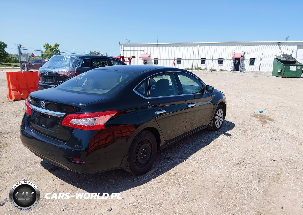 2015 Nissan Sentra S VIN:3N1AB7AP8FY224461 - 4