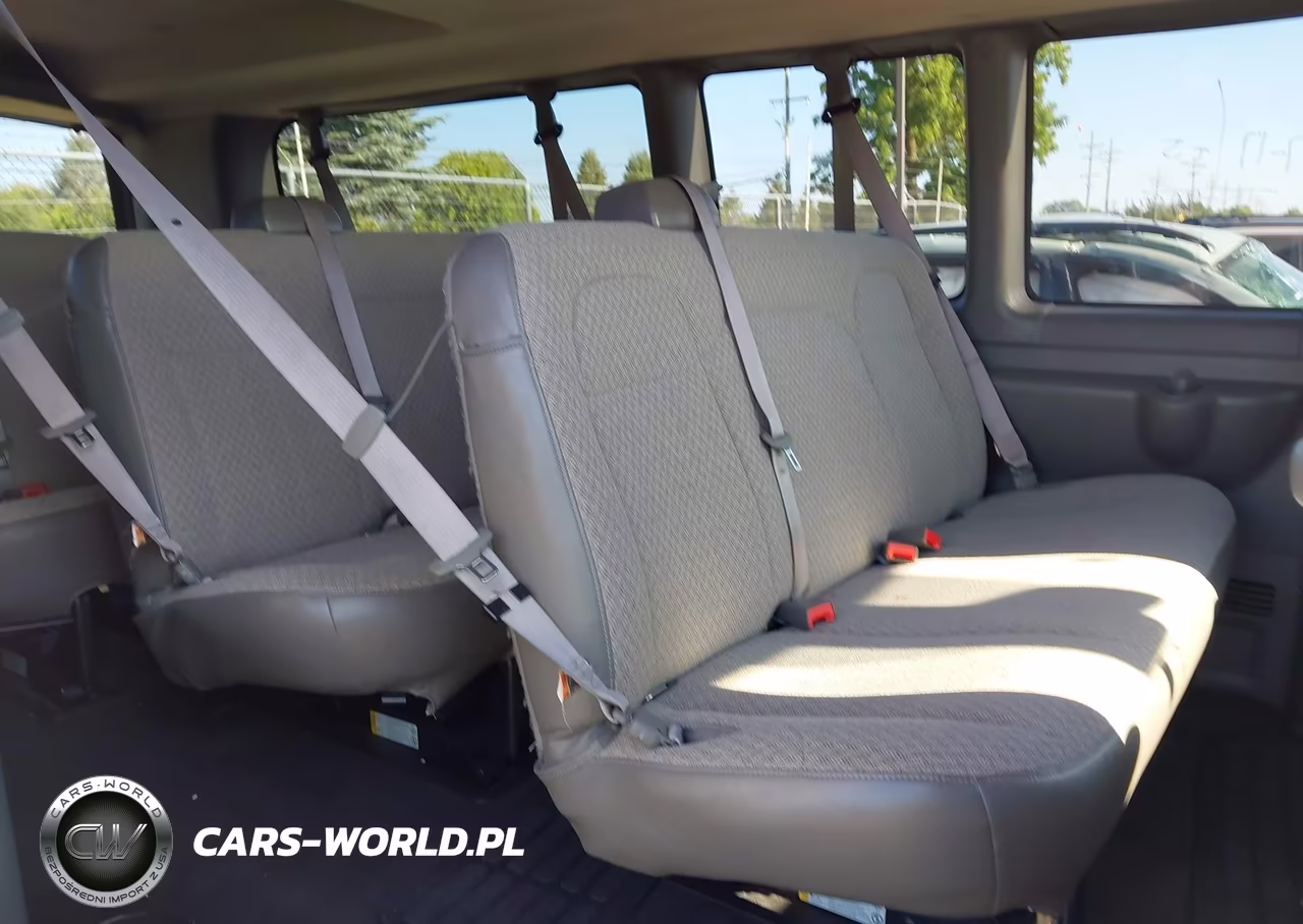 2025 Chevrolet Express Passenger Rwd 3500 Extended Wheelbase Lt VIN:1GAZGPFPXS1261593 - 8