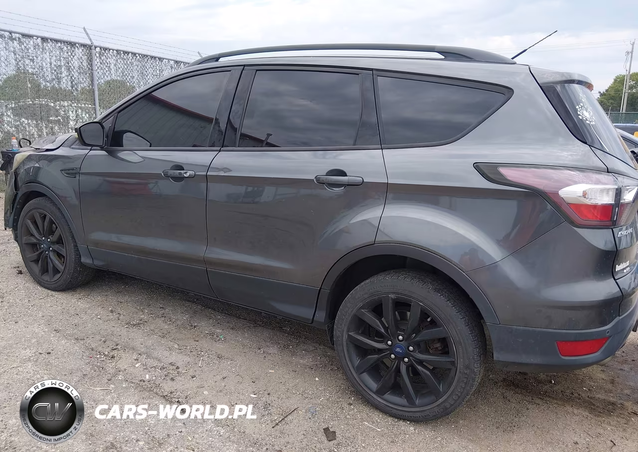 2017 Ford Escape Titanium VIN:1FMCU9J94HUB52964 - 3