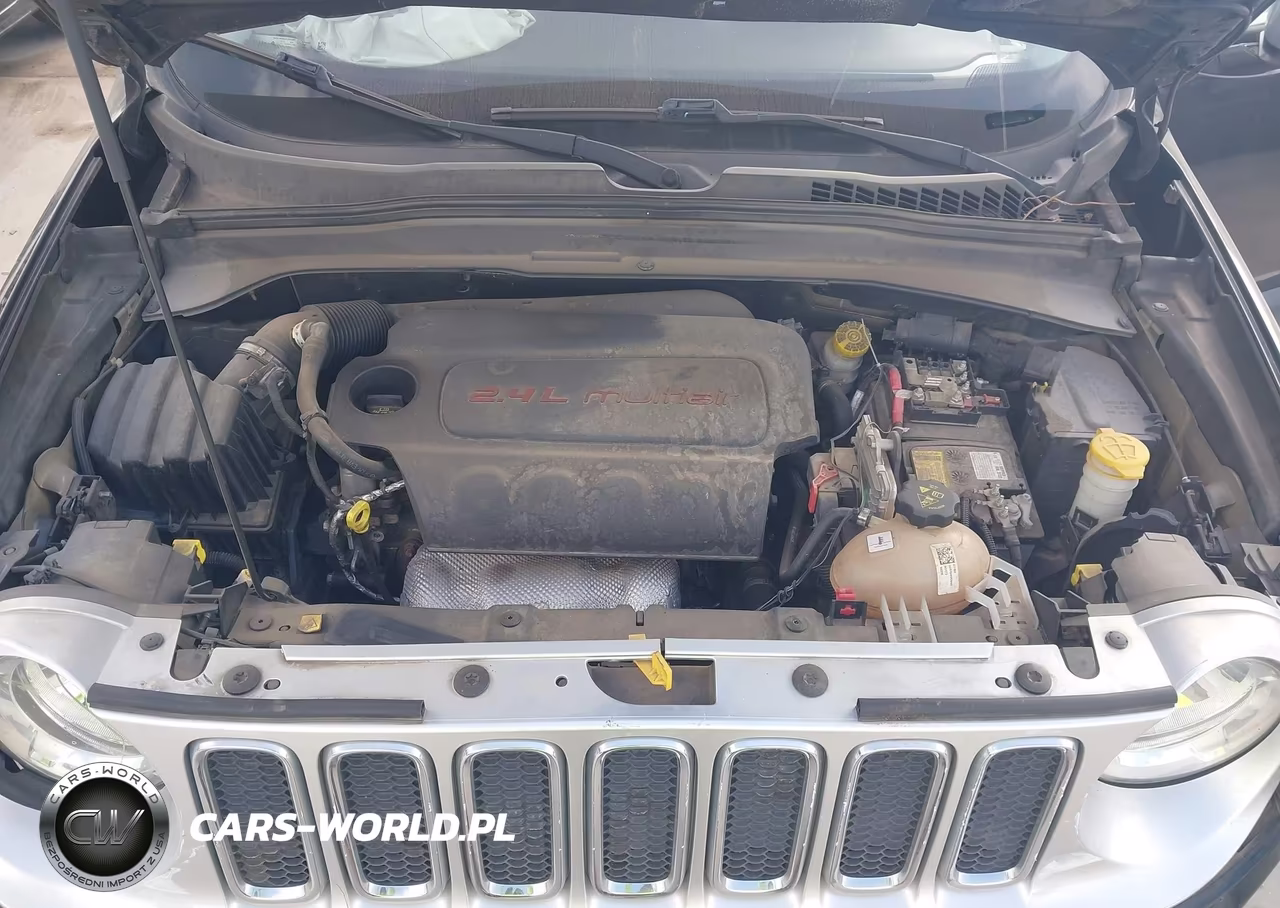 2015 Jeep Renegade Limited VIN:ZACCJADT9FPB88685 - 10