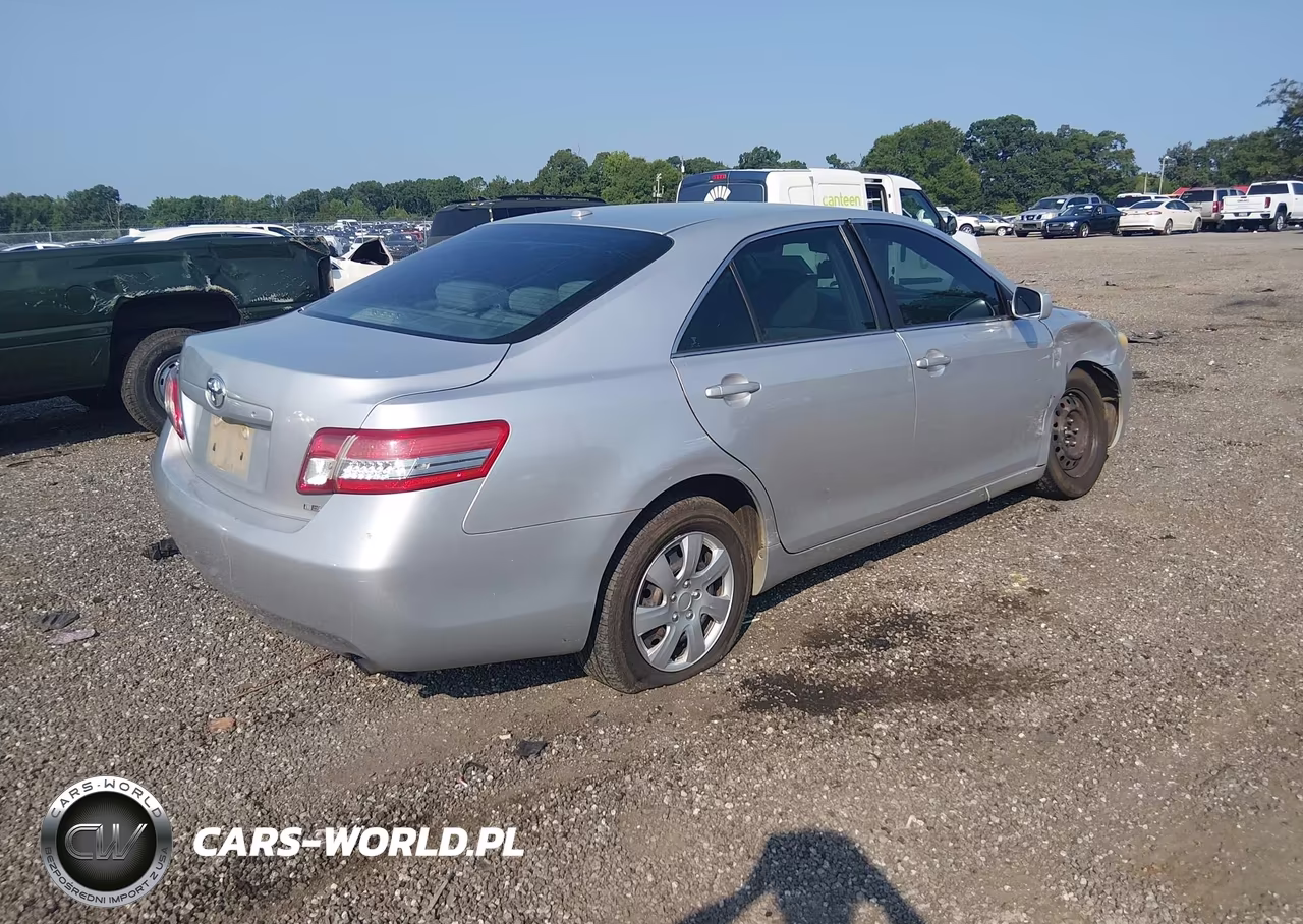 2011 Toyota Camry Le VIN:4T1BF3EK2BU124670 - 4