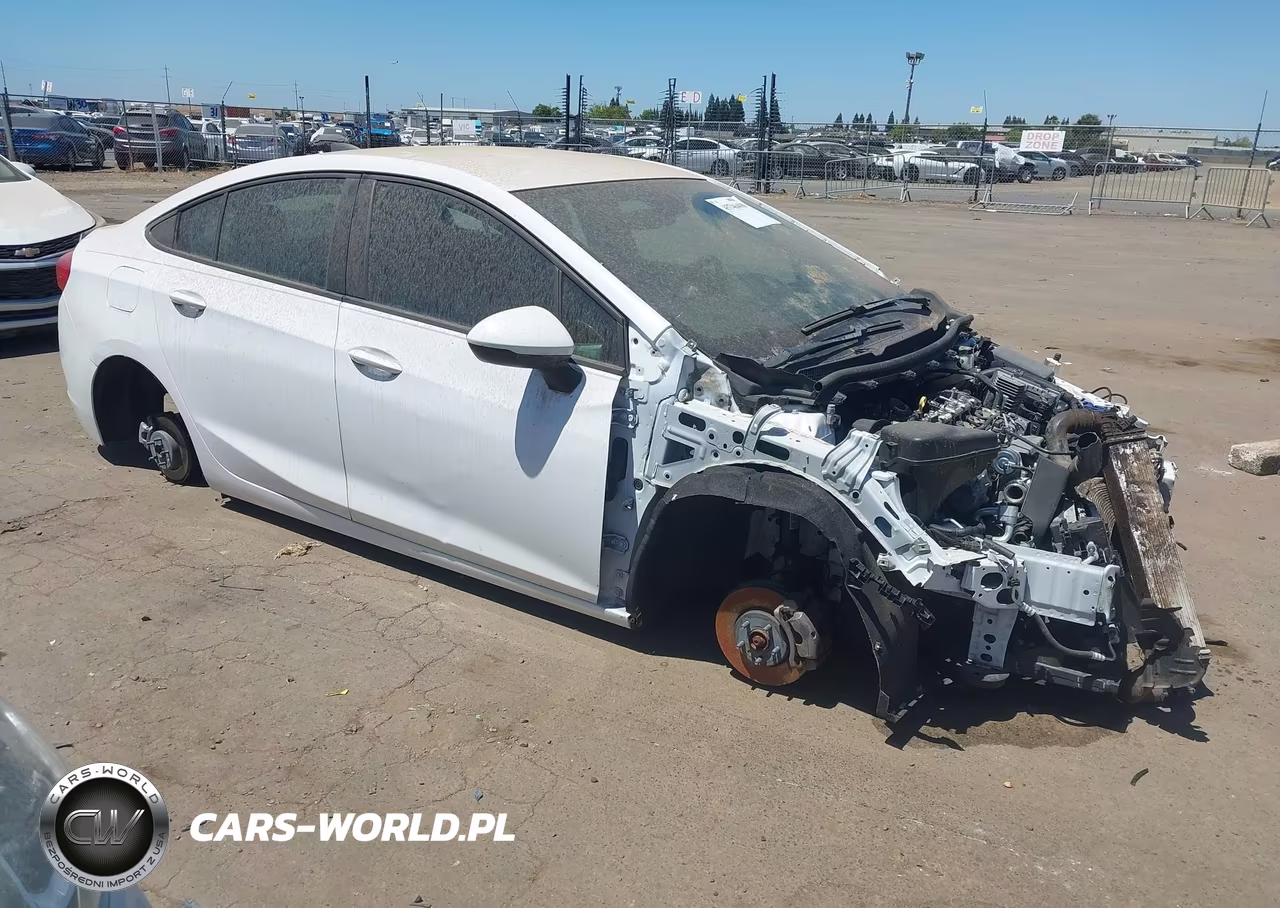 2019 Chevrolet Cruze Ls – zdjęcie 1 z 17