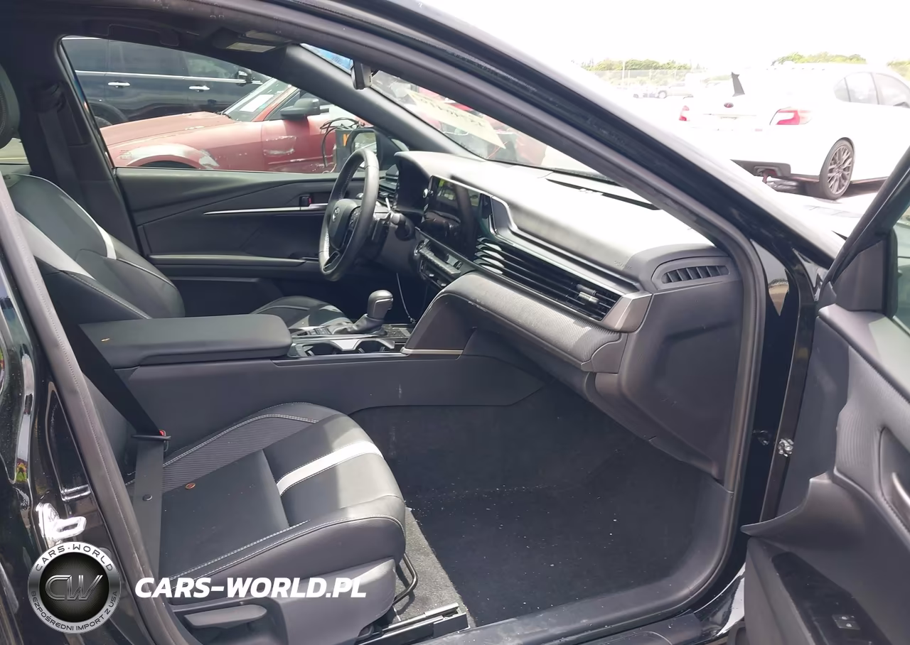 2025 Toyota Camry Se VIN:4T1DAACK6SU585725 - 5
