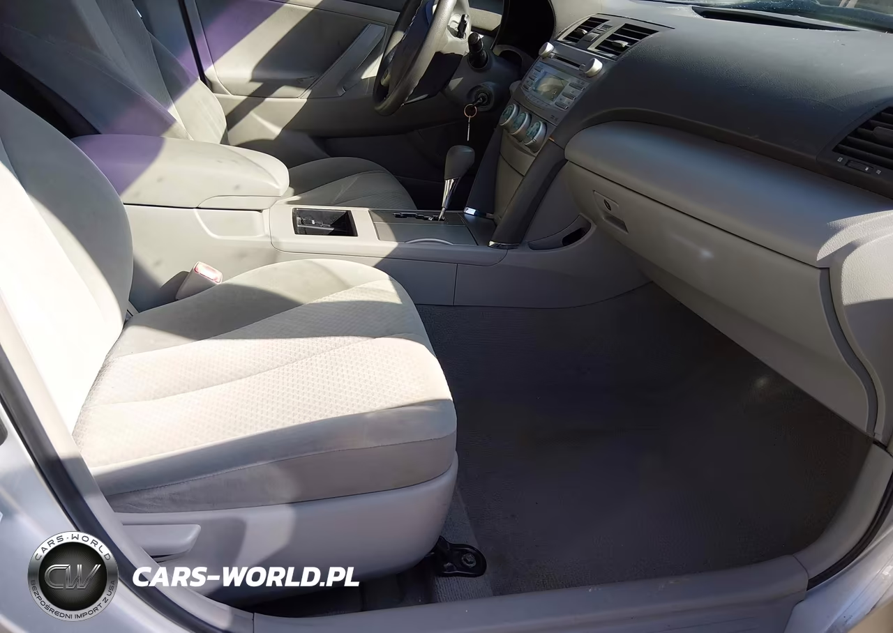 2009 Toyota Camry Le VIN:4T1BE46K19U894893 - 5