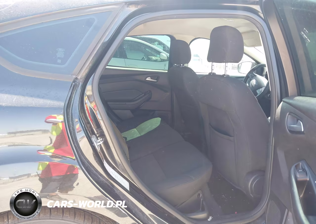 2015 Ford Focus Se VIN:1FADP3K26FL283482 - 8