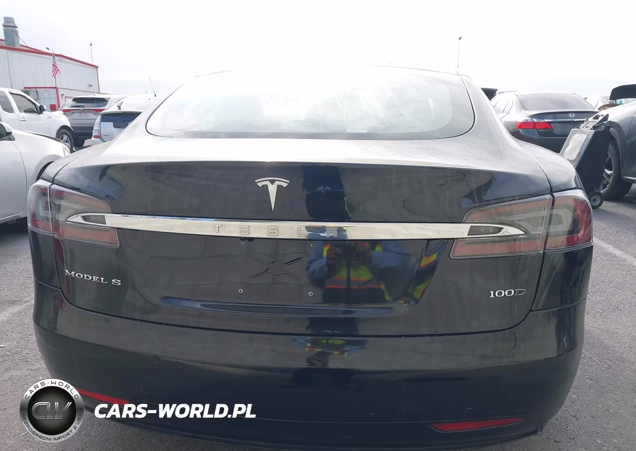 2018 Tesla Model S 100D-75D-P100D VIN:5YJSA1E26JF266096 - 16
