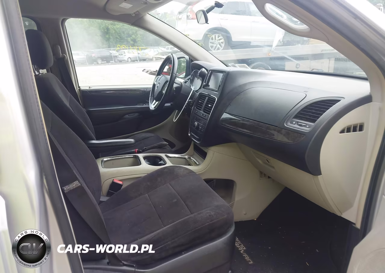 2011 Dodge Grand Caravan Crew VIN:2D4RN5DG0BR659902 - 5