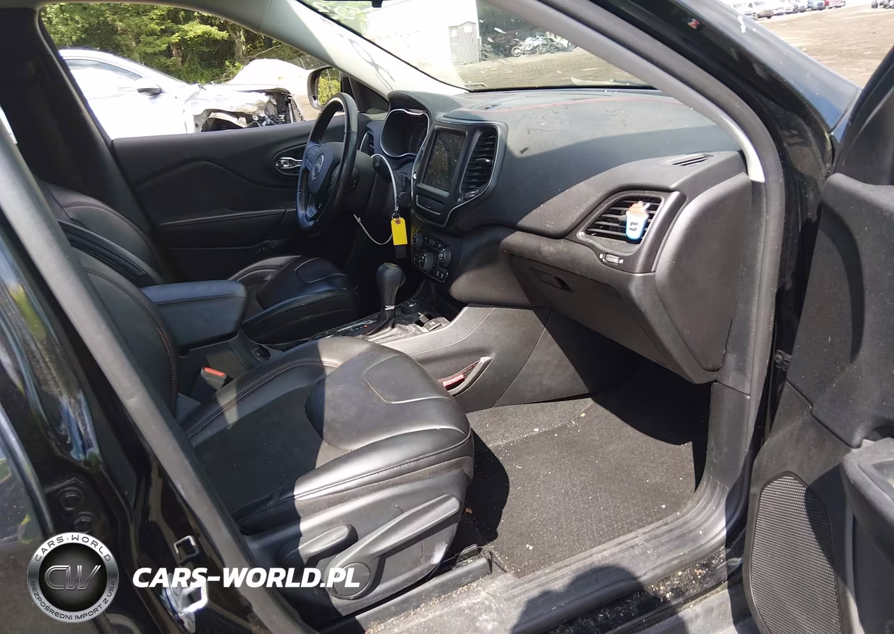 2020 Jeep Cherokee Trailhawk VIN:1C4PJMBX7LD558390 - 4