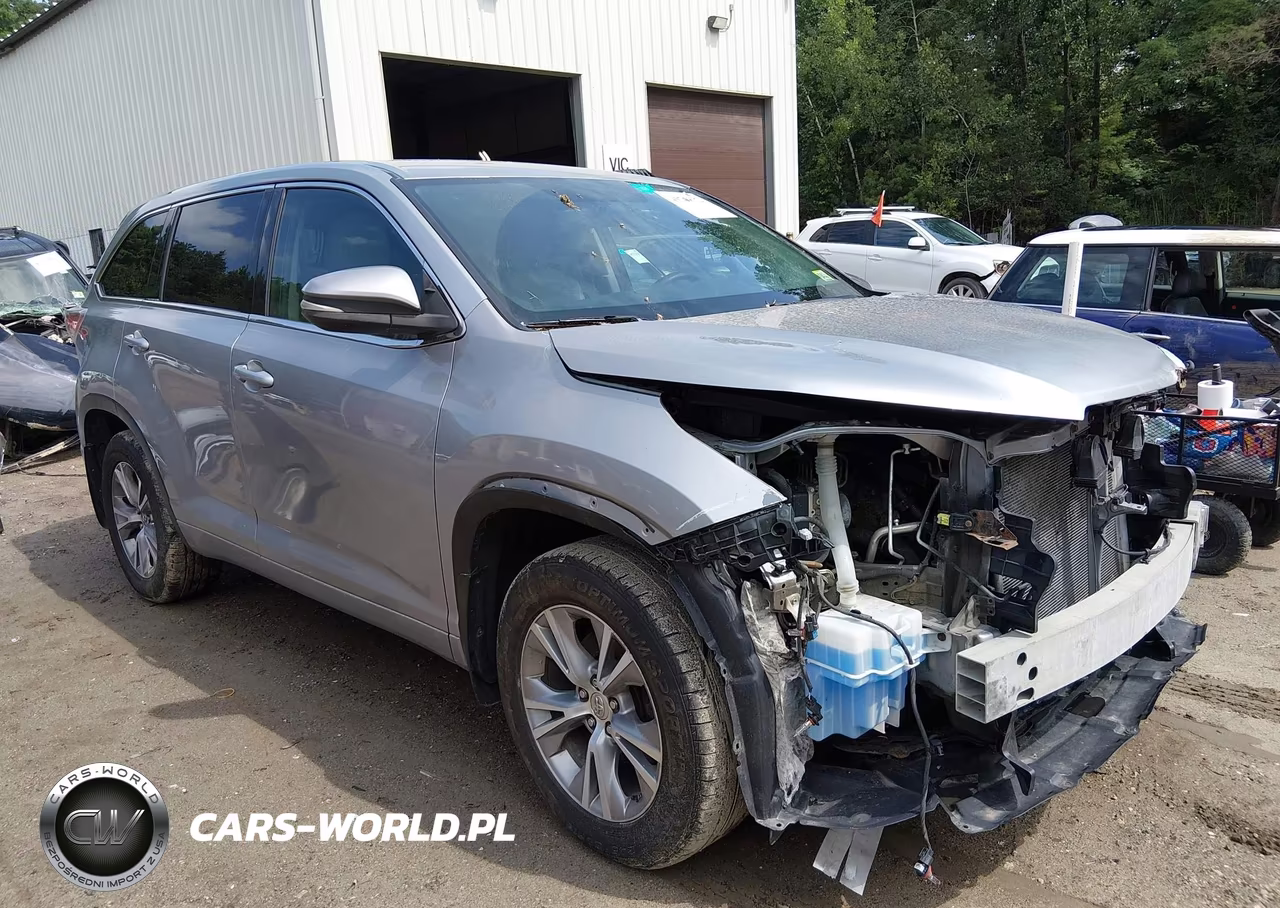 2015 Toyota Highlander Le Plus V6