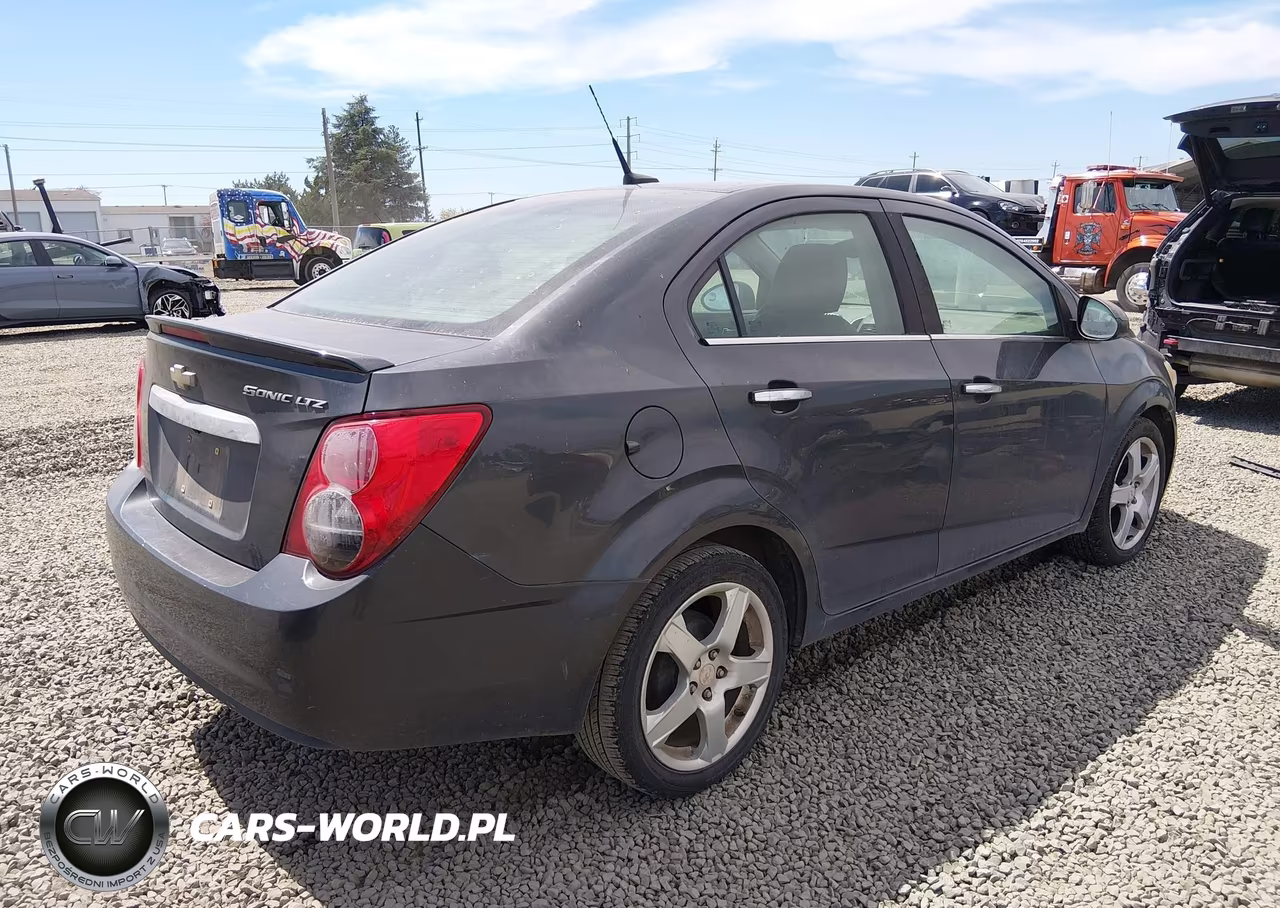 2014 Chevrolet Sonic Ltz Auto VIN:1G1JE5SH9E4119406 - 4